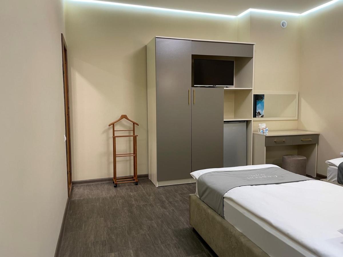 Central Hotel Gyumri Eksteriør bilde