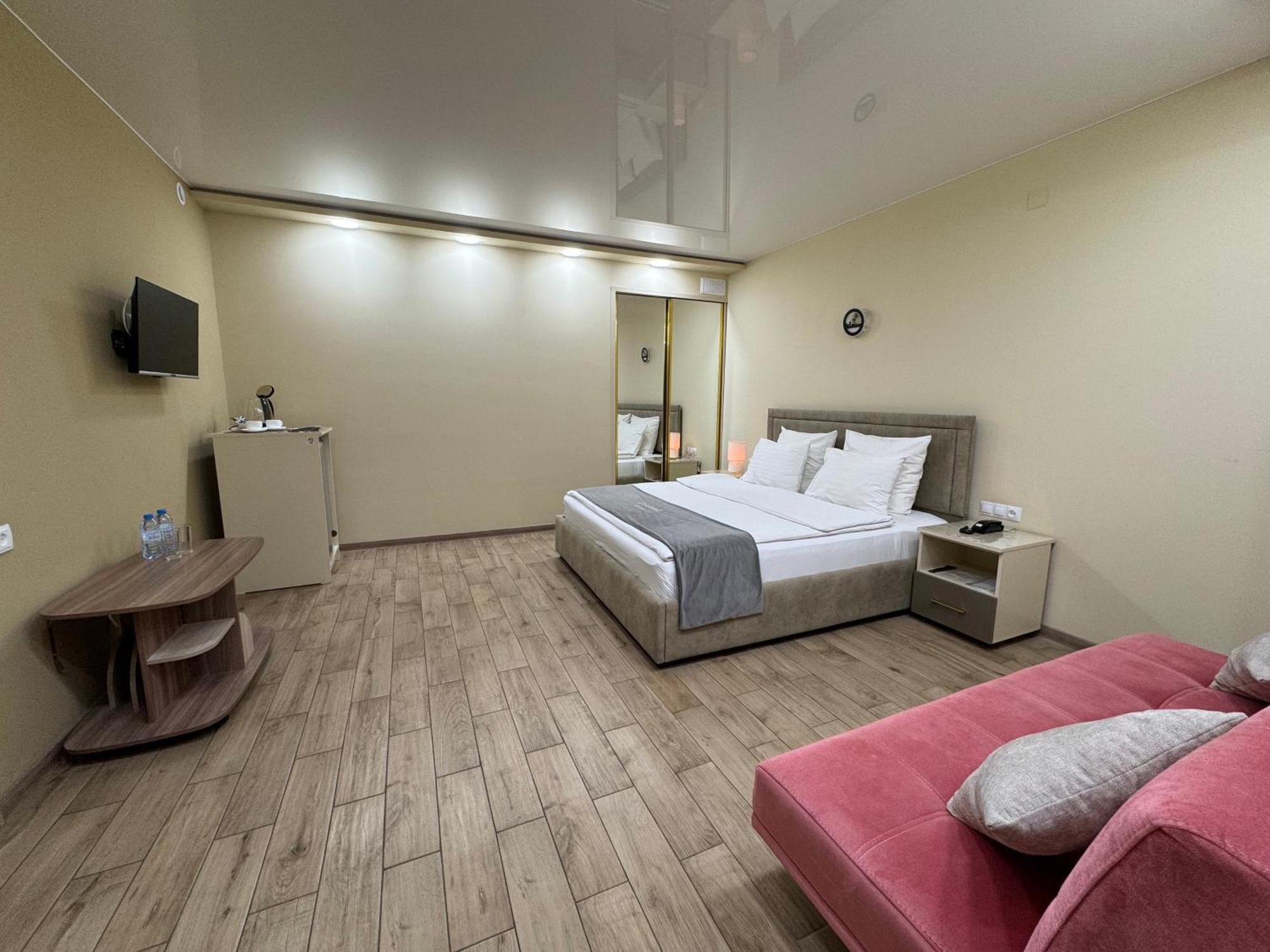 Central Hotel Gyumri Eksteriør bilde