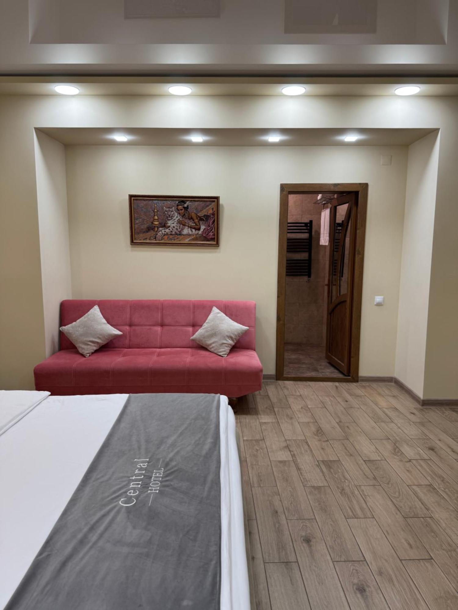Central Hotel Gyumri Eksteriør bilde